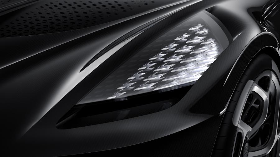 Детали экстерьера Bugatti La Voiture Noire 2019 года  (фото 7 из 38)